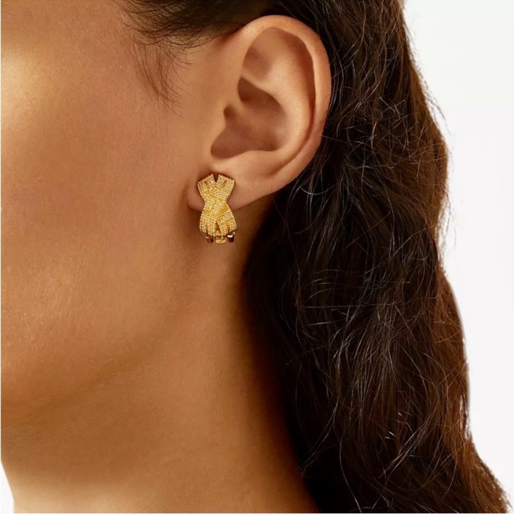 Christian Dior Clip-on Earrings - Picture 2 of 5
